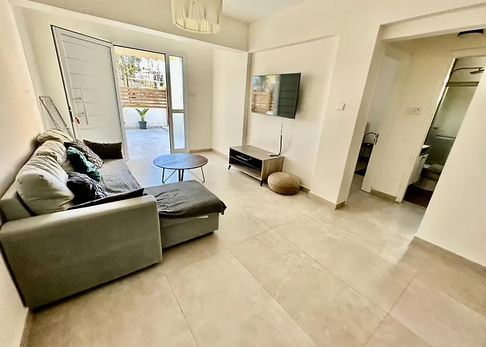 Lejlighed Mari House-close To The Paphos