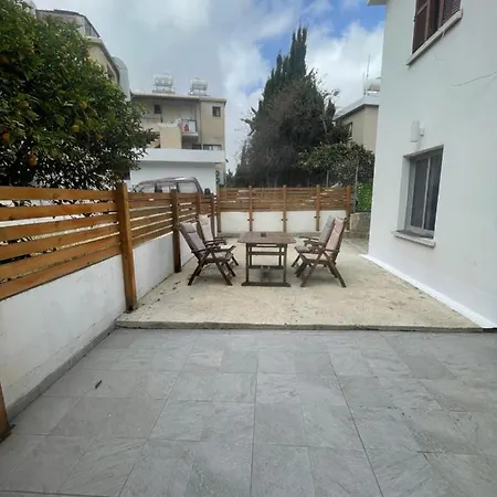 Mari House-close To The דירה *