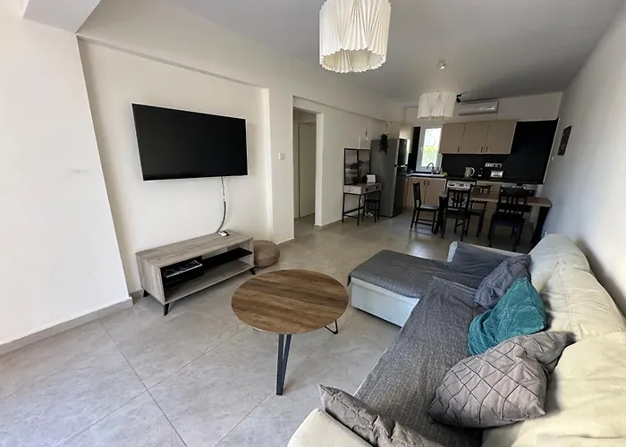 Mari House-close To The アパート